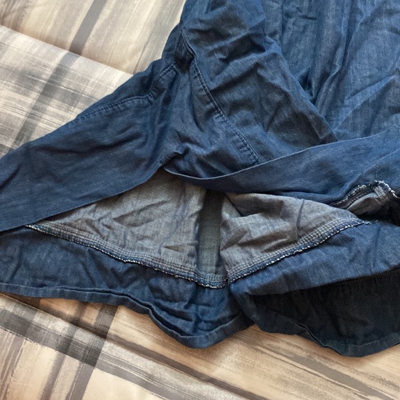 AGB WOMAN Plus Size 3X Denim Handkerchief Hem Skirt - Picture 5 of 7